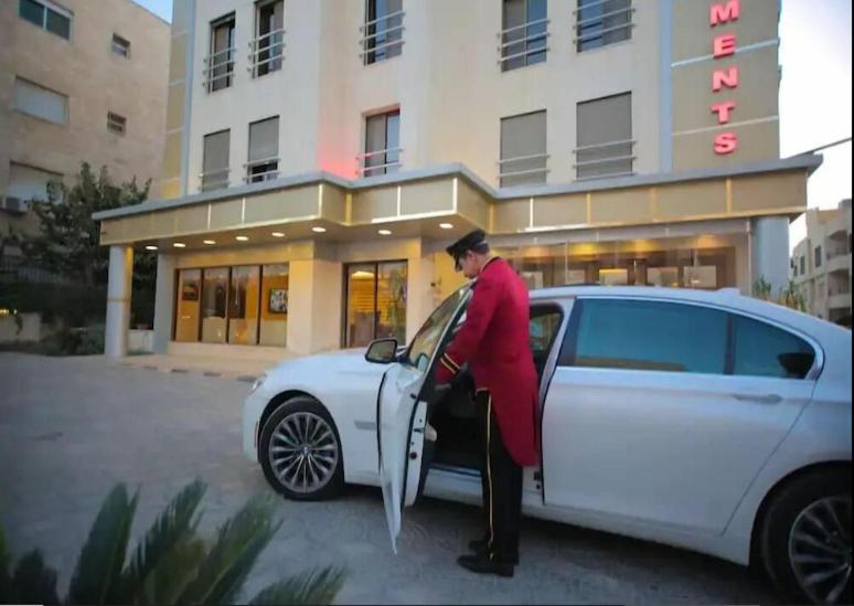 Lancaster Hotel Apartments Dahiet Alrasheed Amã Exterior foto